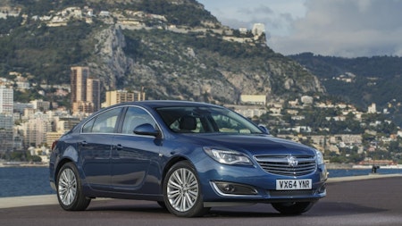 VAUXHALL INSIGNIA NAMED BEST USED FAMILY CAR BY AUTO EXPRESS