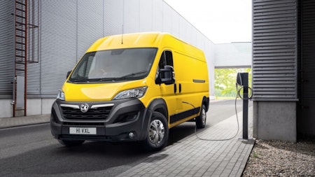 VAUXHALL UPDATES MOVANO-E WITH NEW 75KWH BATTERY