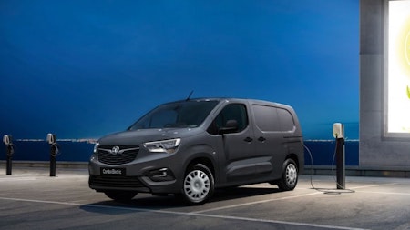Combo Electric named ‘Best Small Electric Van’ at 2023 DrivingElectric Awards