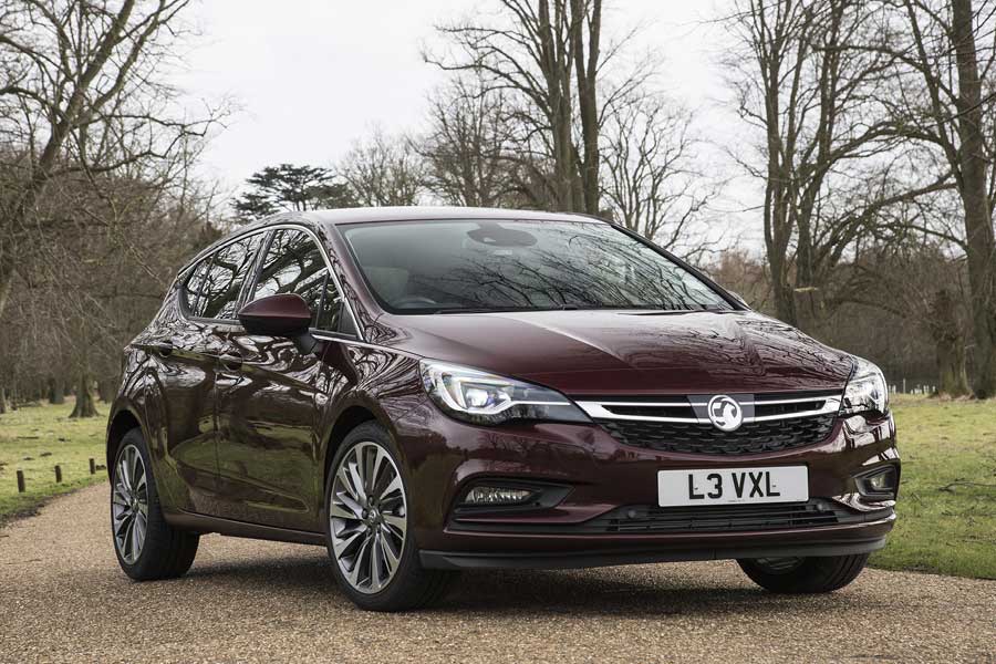 VAUXHALL’S BEST-SELLING ASTRA TRANSITIONS TO EURO 6D-TEMP POWERTRAINS