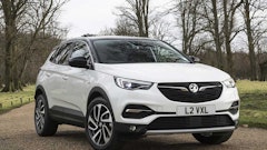 VAUXHALL ADDS ULTIMATE TRIM LEVELS TO GRANDLAND X AND ASTRA HATCH