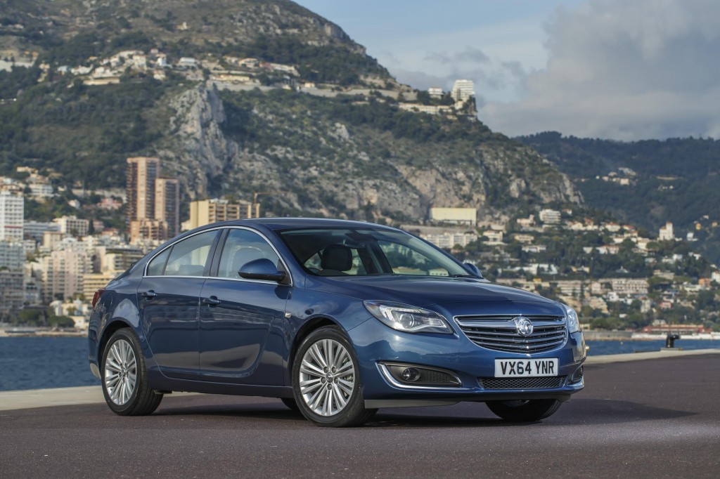 VAUXHALL INSIGNIA NAMED BEST USED FAMILY CAR BY AUTO EXPRESS