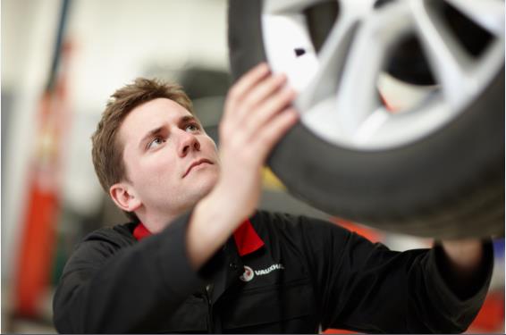 WINTER IS COMING: CHECK YOUR VAUXHALL IN FOR A SERVICE AND GET A TREAT