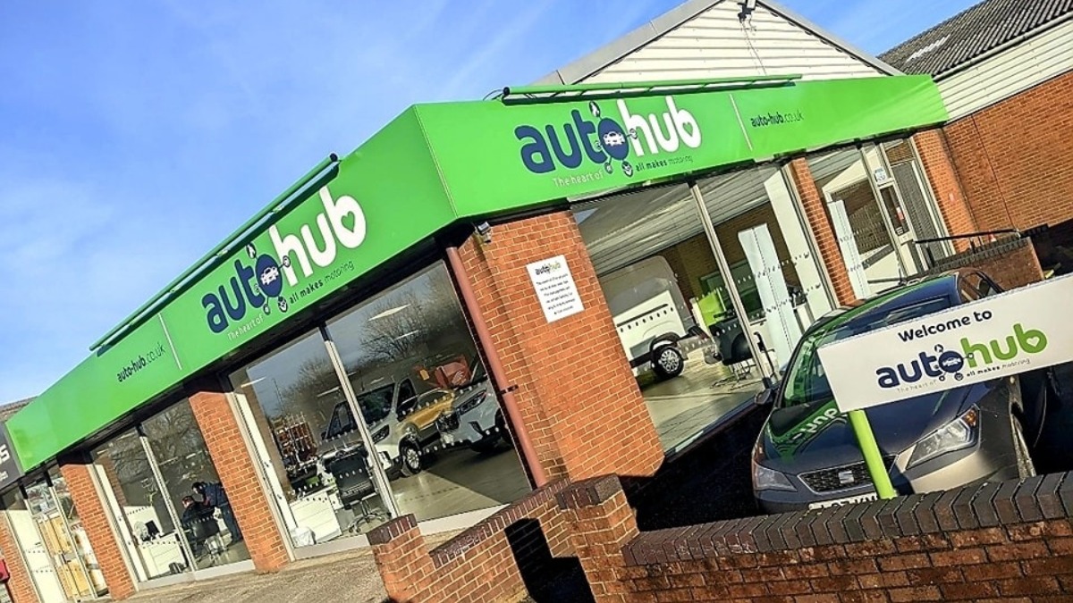 Autohub opens in Louth
