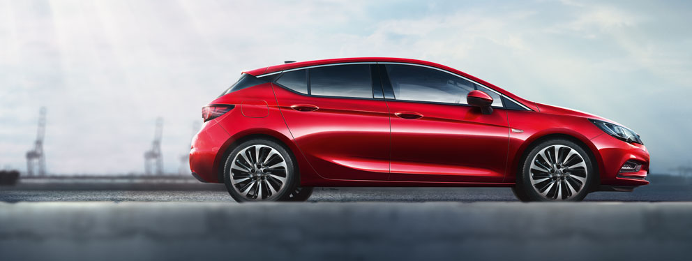 More Awards for Vauxhall Astra - VAUXHALL ASTRA NAMED AS LEADING FAMILY CAR AT WHATCAR? AWARDS