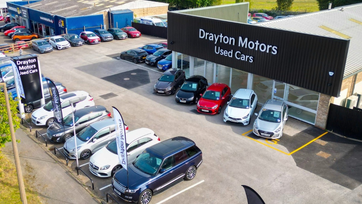 Say hello to Drayton Motors Used Cars!